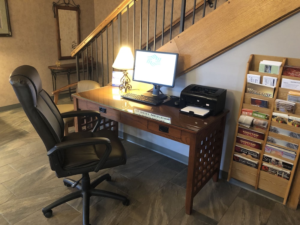 Surestay Plus Hotel By Best Western Poteau 31/36