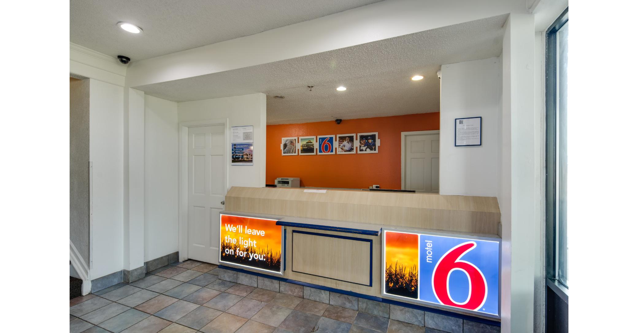 Motel6 Waukegan, IL 6/63