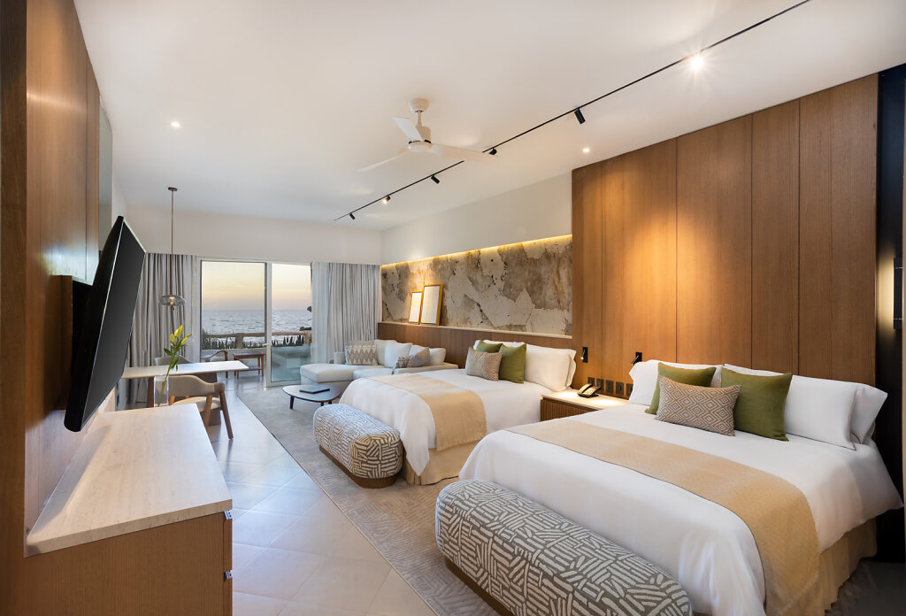 Master, Triple, Pool View, Parlor