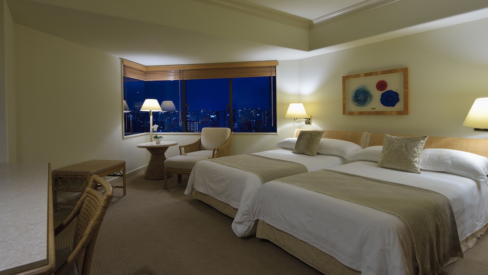 DELUXE, TWIN BEDS