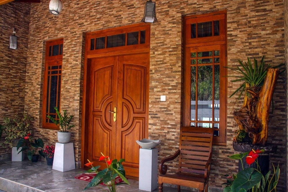 Serenity Hill Oasis 4/45