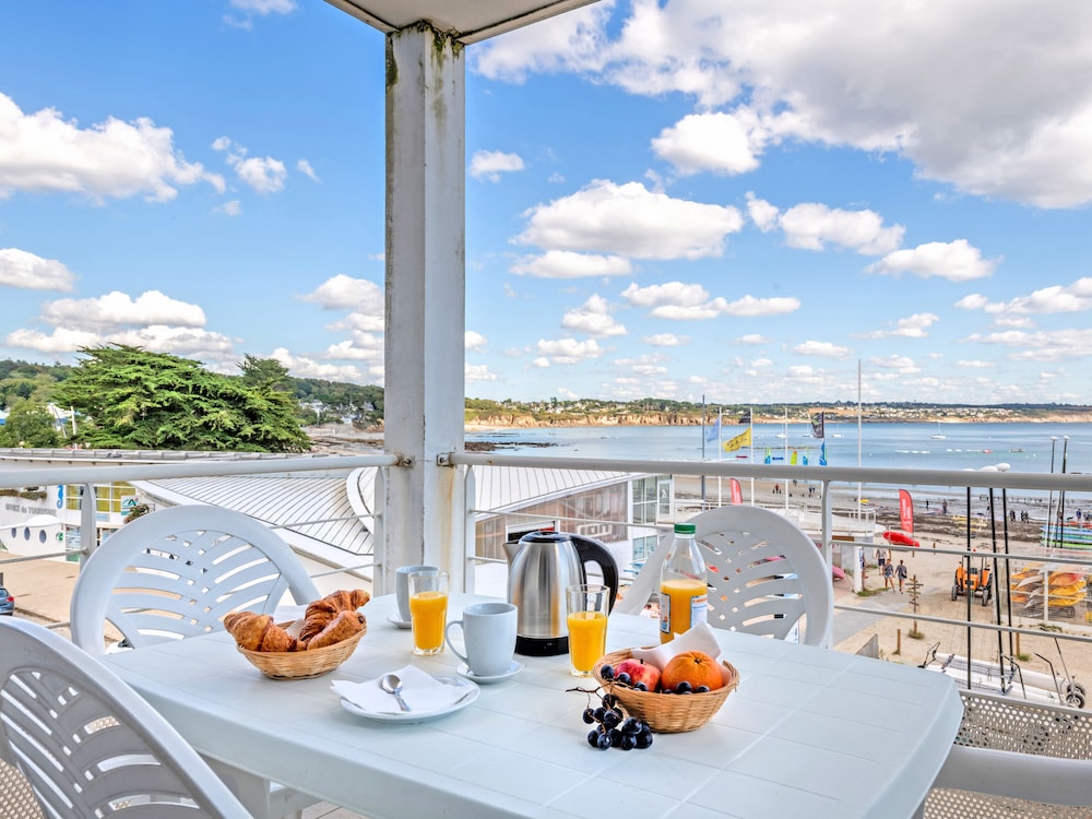 Residence Vacanceole Le Domaine de Bertheaume 46/66