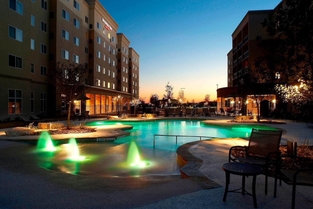 コートヤード バイ マリオット サン アントニオ シックス フラグス アット ザ リム(Courtyard By Marriott San Antonio Six Flags At The Rim) 写真1