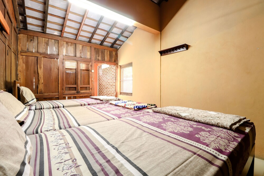 Nurudin House by ZUZU 29/50