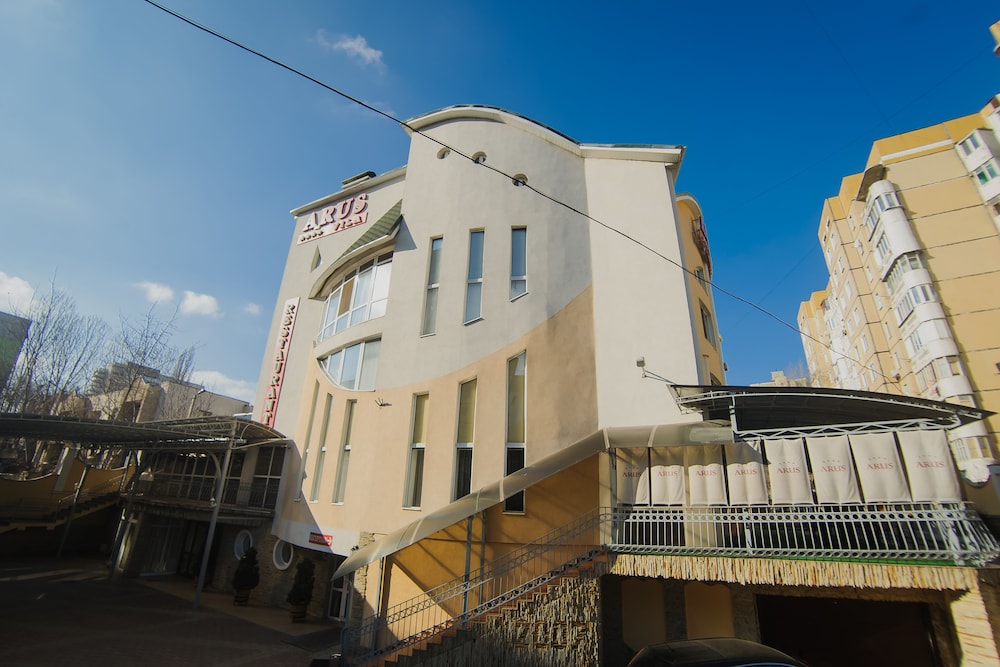 Villa Arus Hotel 3/63