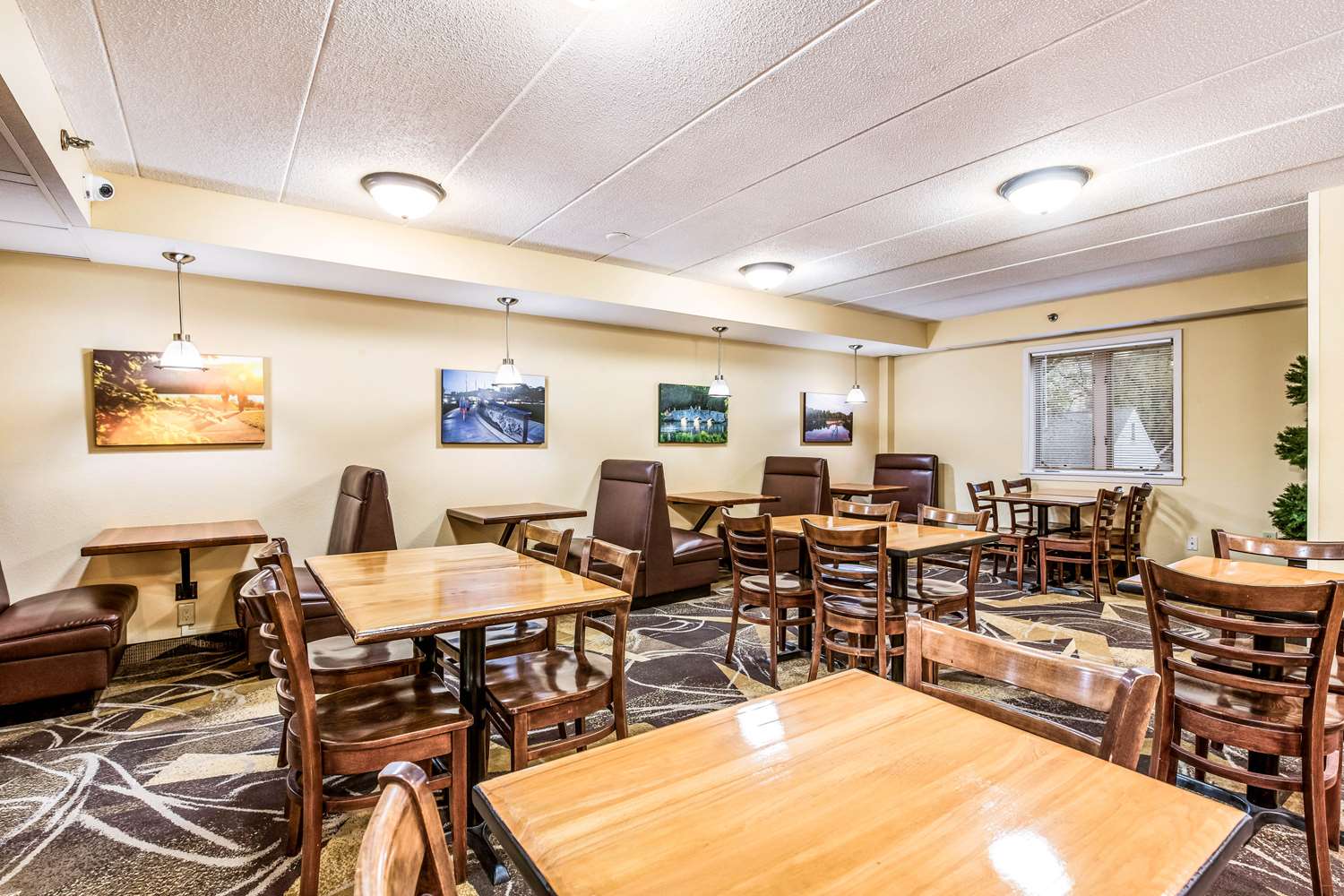 Econo Lodge Mayo Clinic Area 26/35