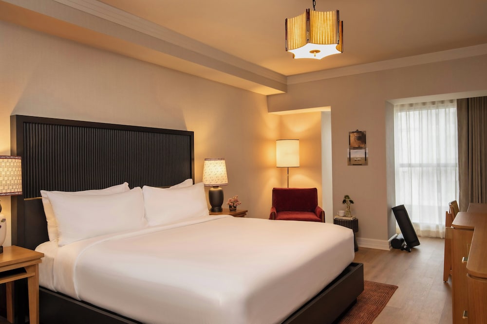 PREMIUM, KING BED