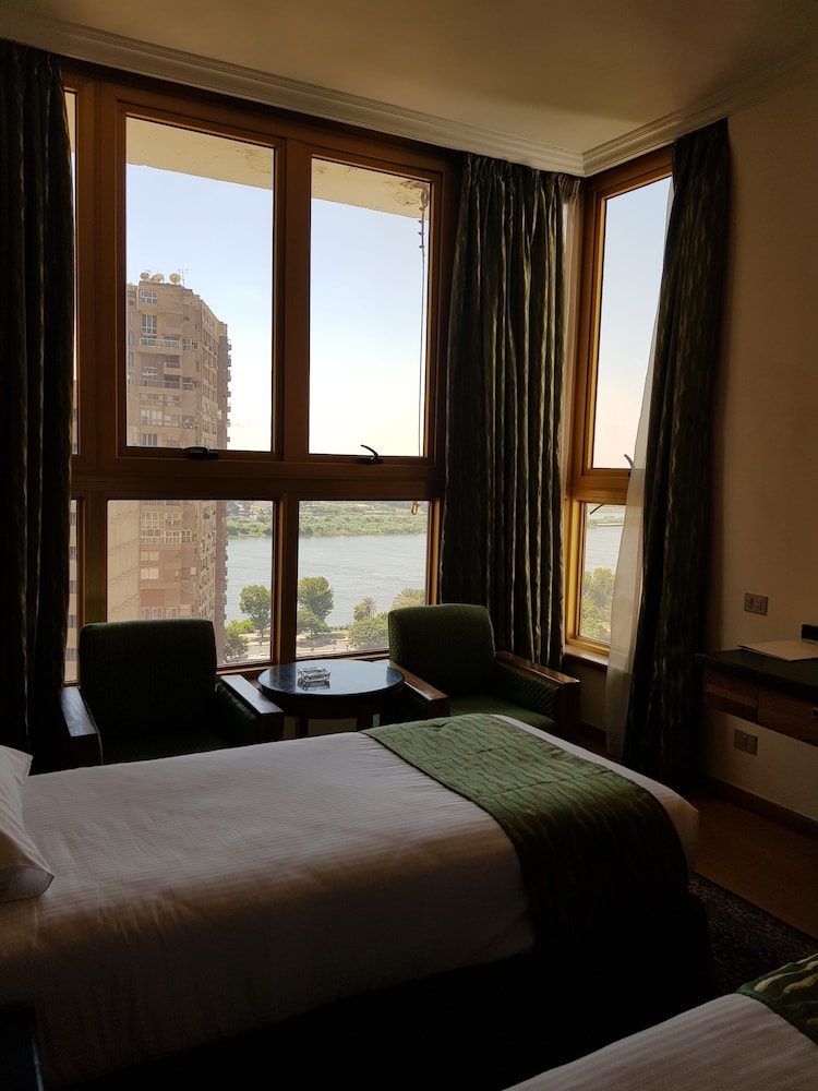 Maadi Hotel 6/62