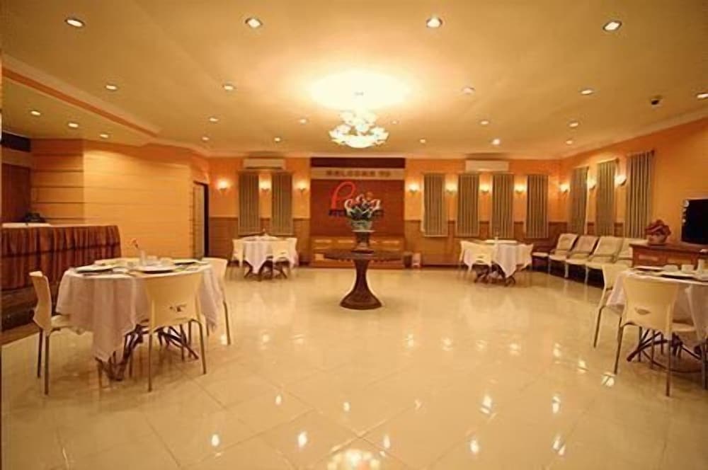 PATRIA PALACE HOTEL 11/17