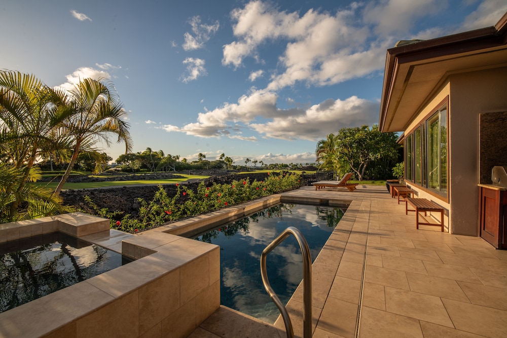 Mauna Lani Home Collection A CoralTree Residence Collection 21/49