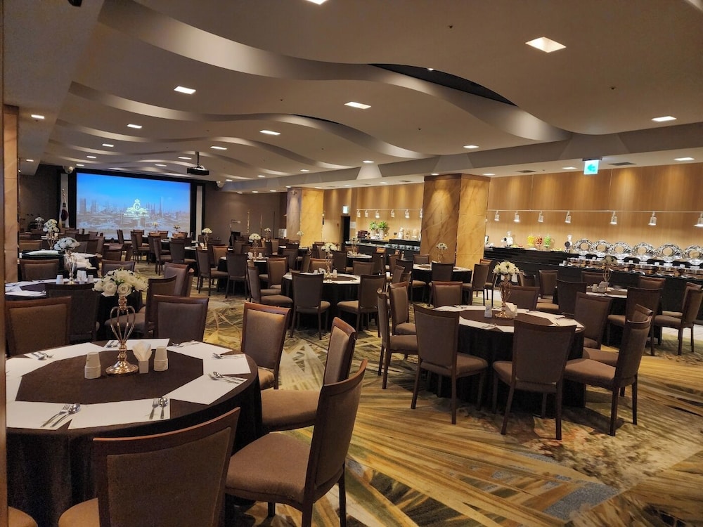 The Central Park Hotel Songdo 57/63