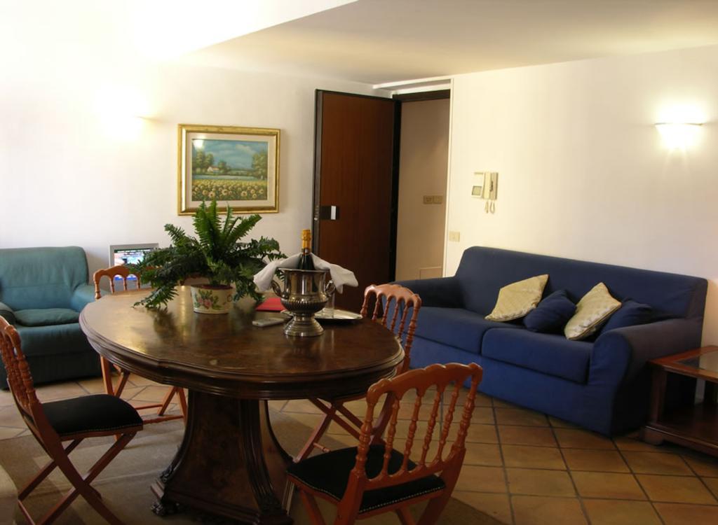 RESIDENZA MONTI HOTEL 2/7
