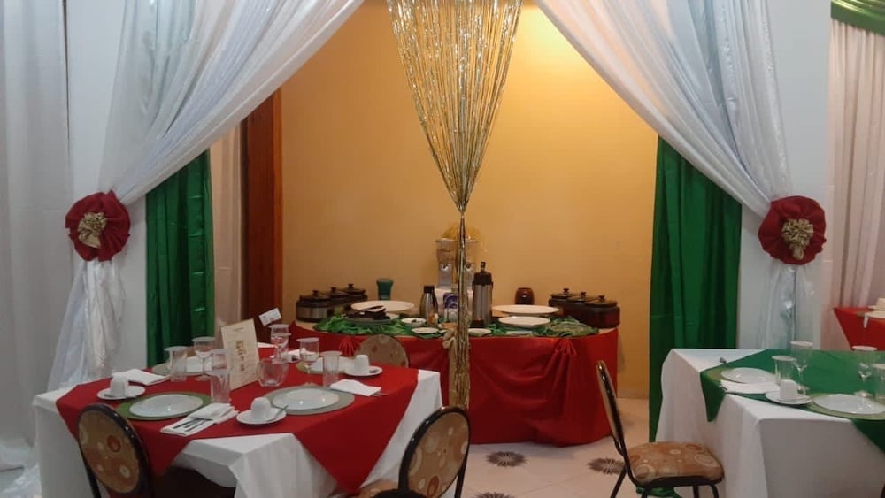 Pc Entreprises Guest House 42/50