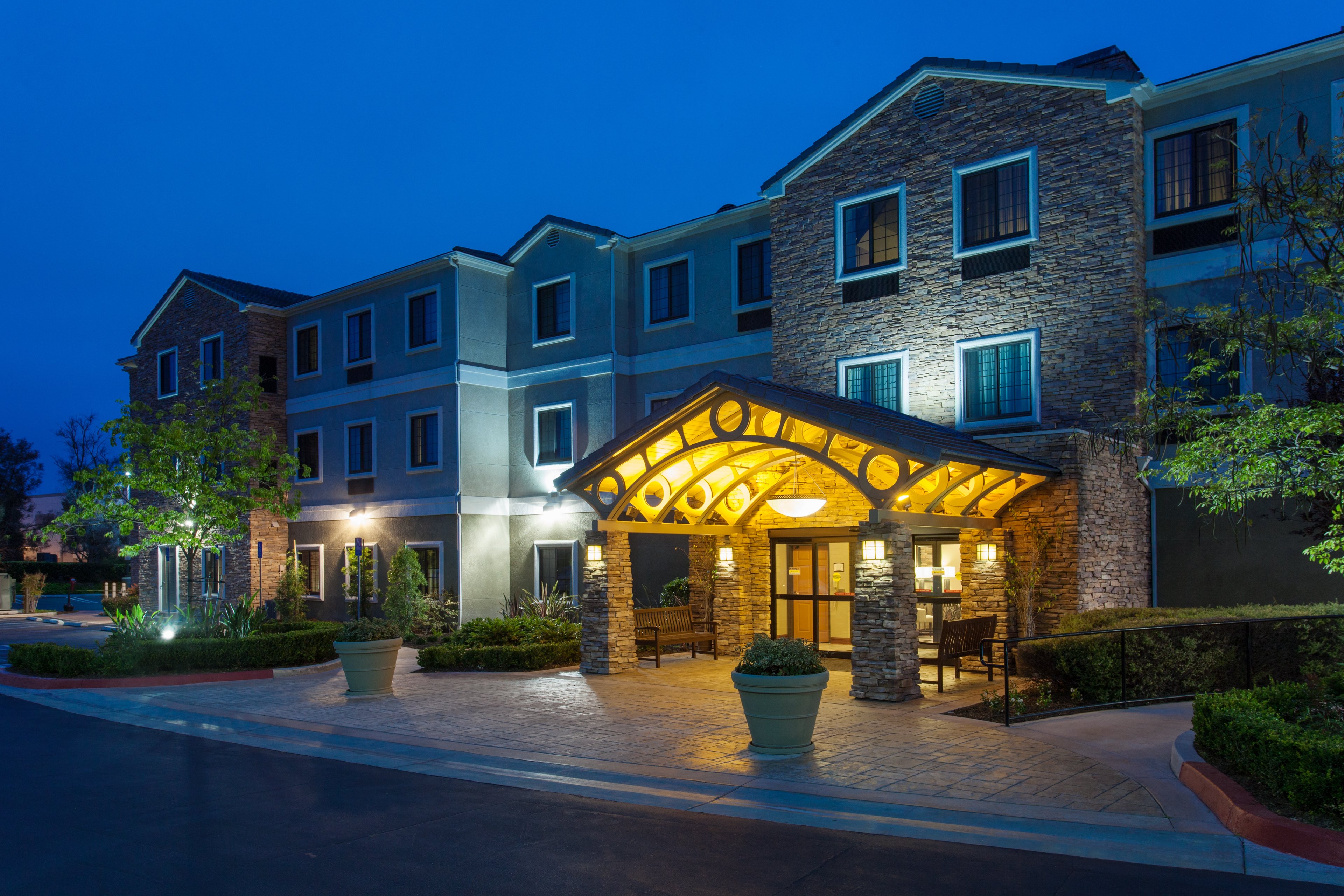 Staybridge Suites Irvine East/Lake Forest 2/72