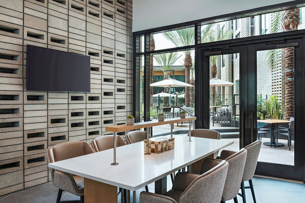 AC Hotel Phoenix North Norterra 37/50