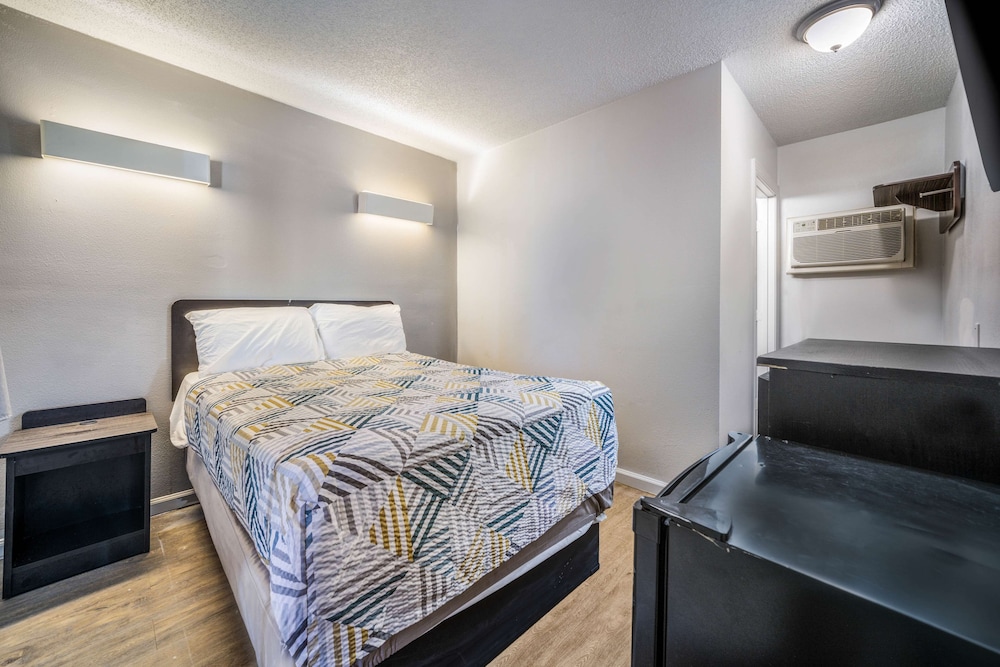 Motel6 Toms River, NJ - Near Seaside Heights 41/69