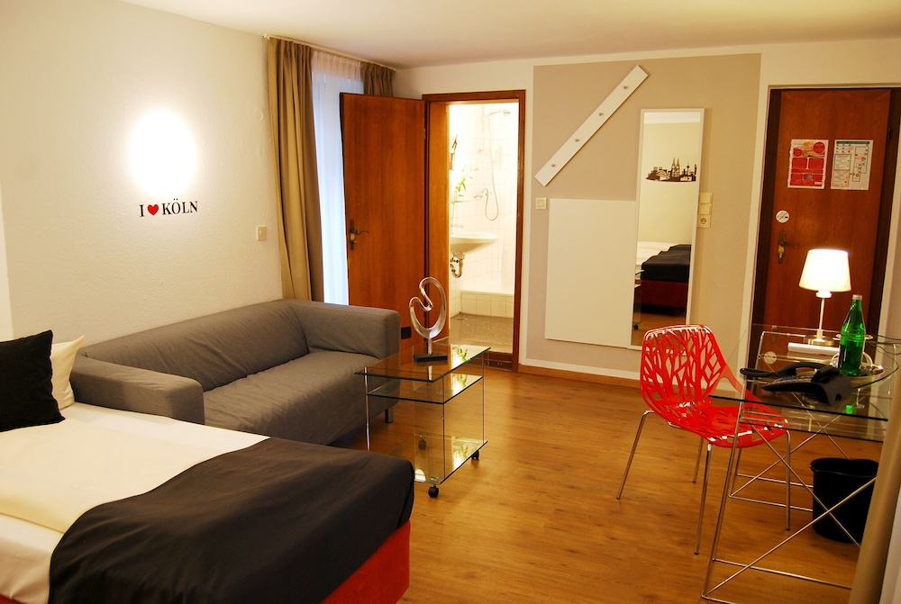 Hotel Alt Deutz City-Messe-Arena 28/50