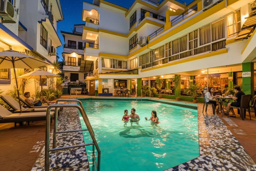 ALOR HOLIDAY RESORT HOTEL 7/50