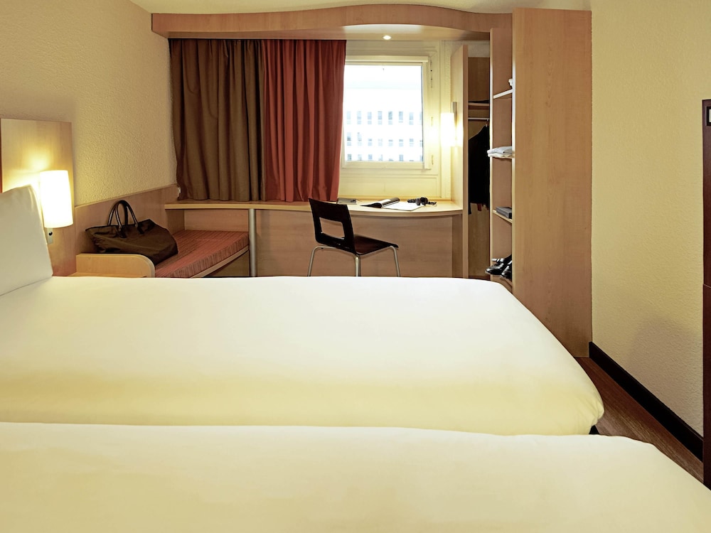 ibis Bristol Centre 23/50