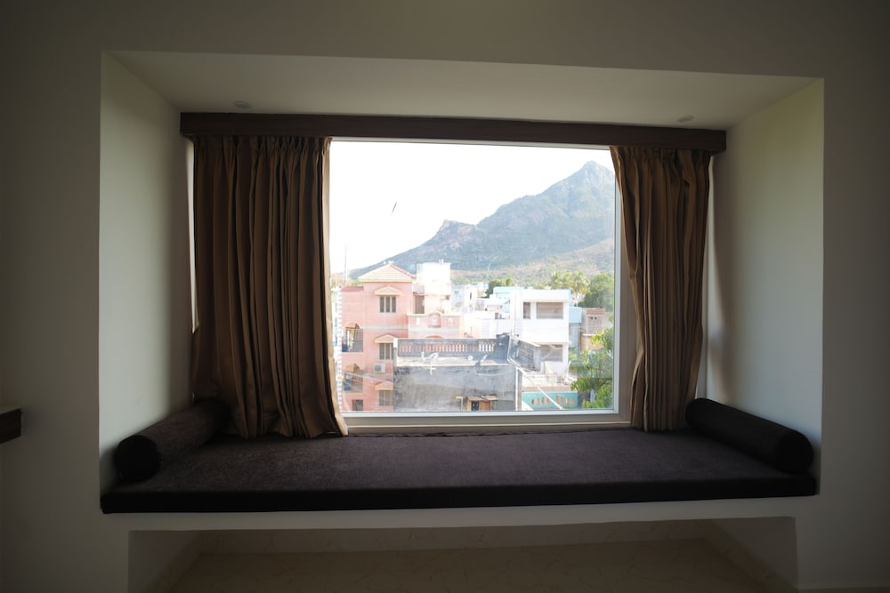Hotel Seasons 14/16