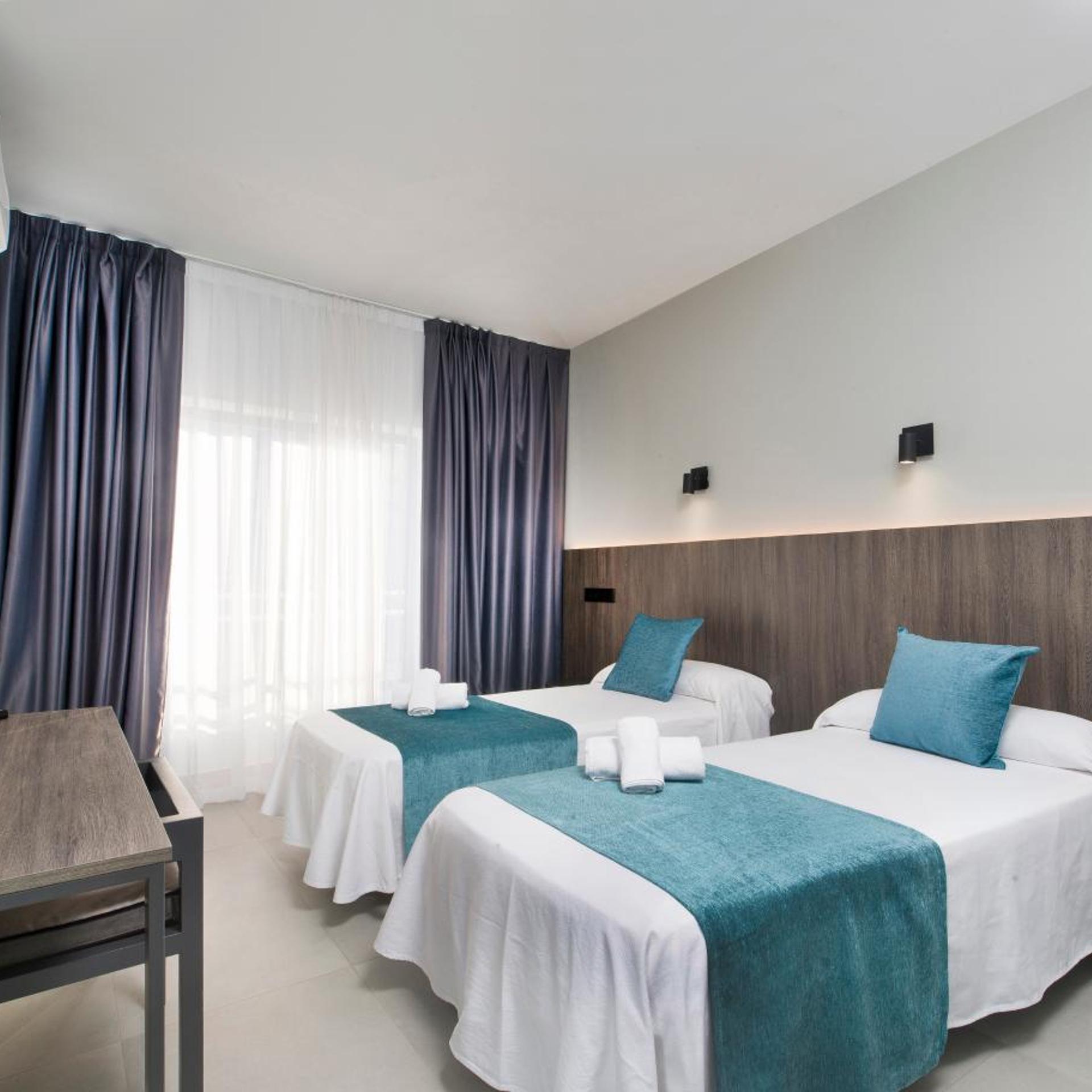 ROOM, TWIN BEDS, SEA VIEW