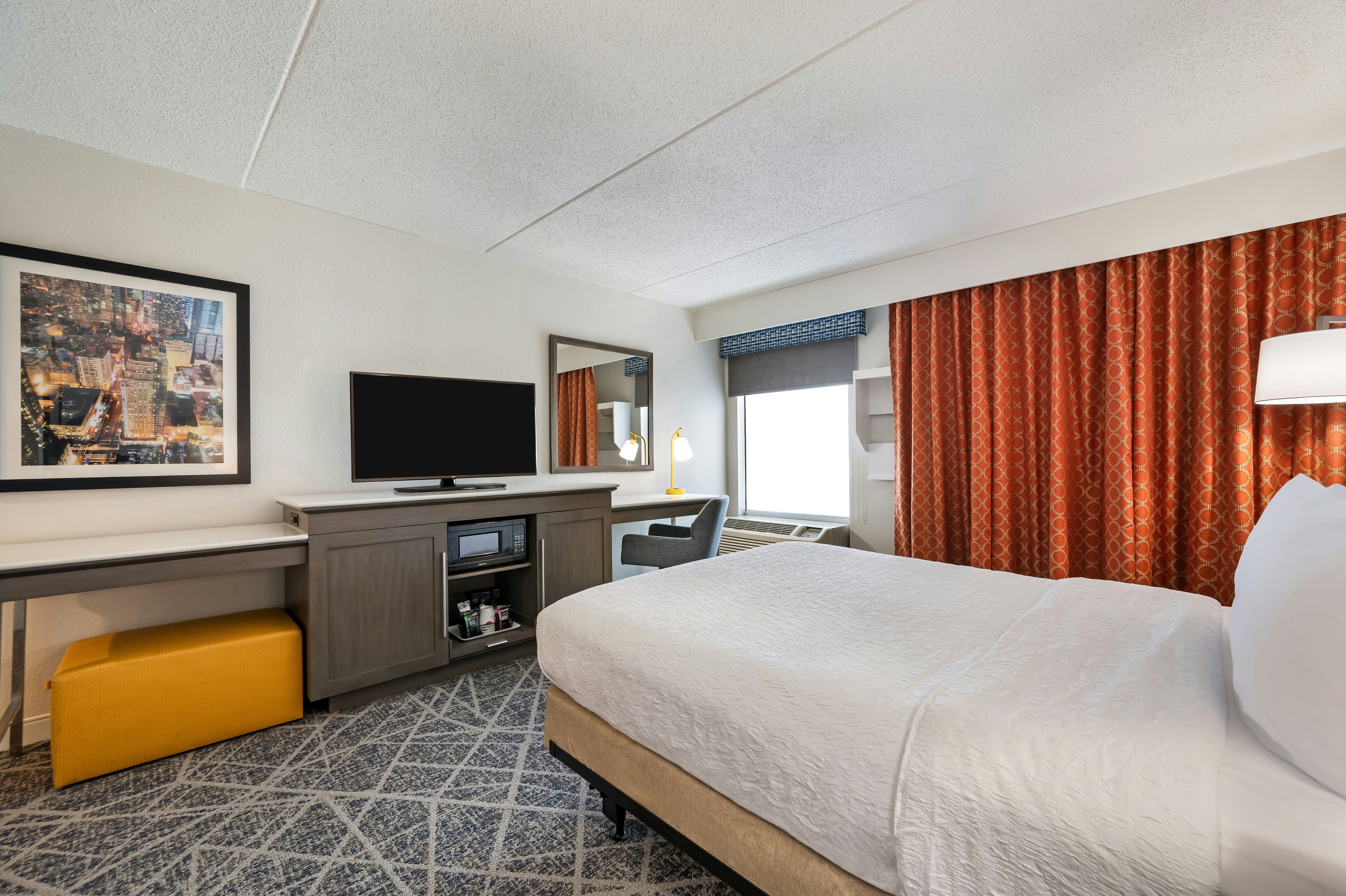 Room, Queen Bed, Accessible