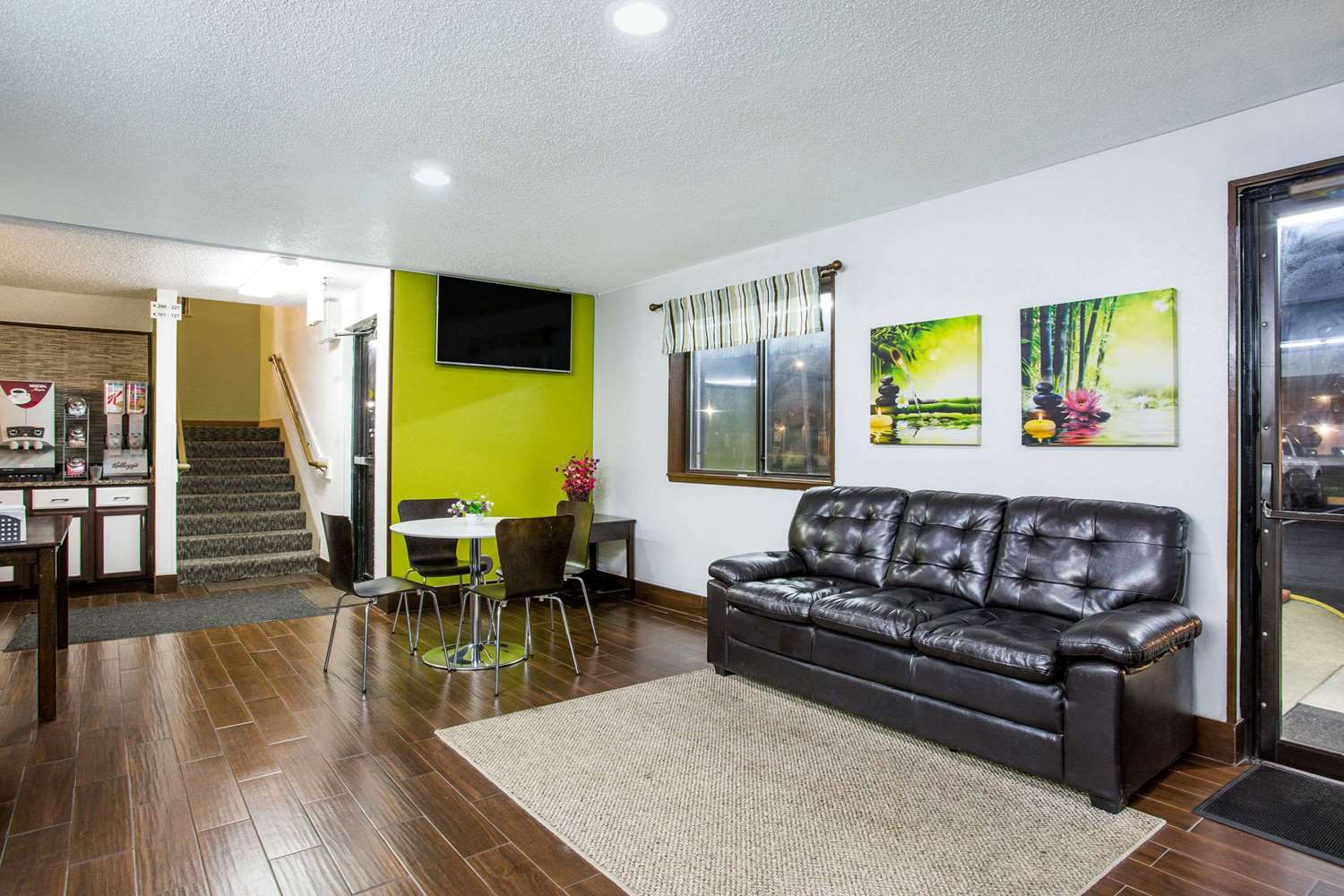 Super 8 by Wyndham Franklin 35/43