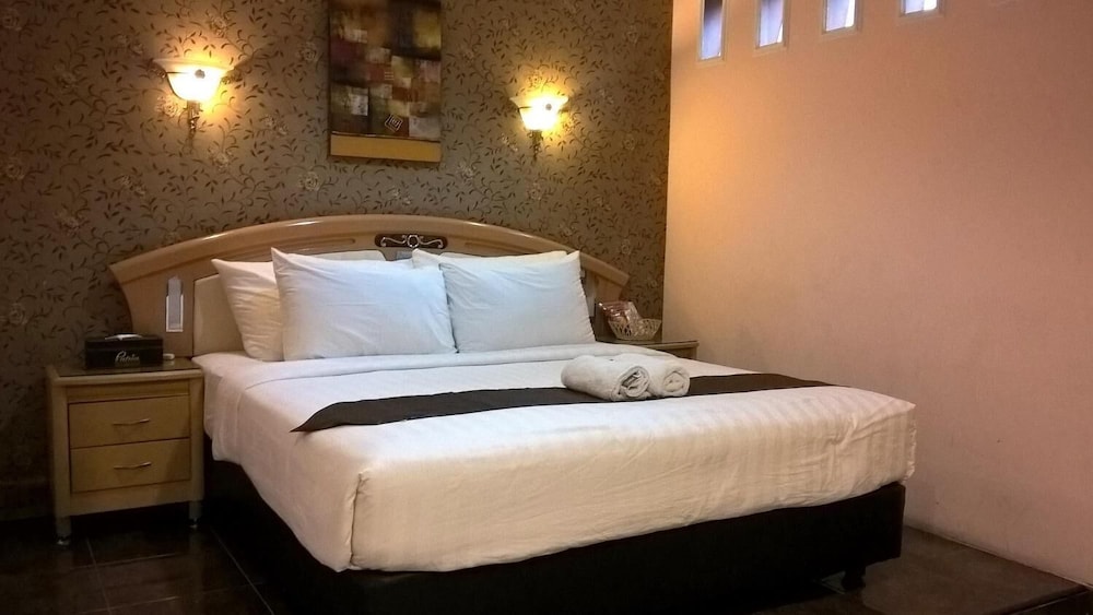 PATRIA PALACE HOTEL 6/17