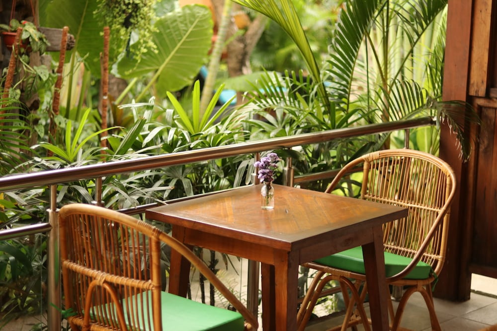 Mina Pelasa Hotel and Resto 48/61