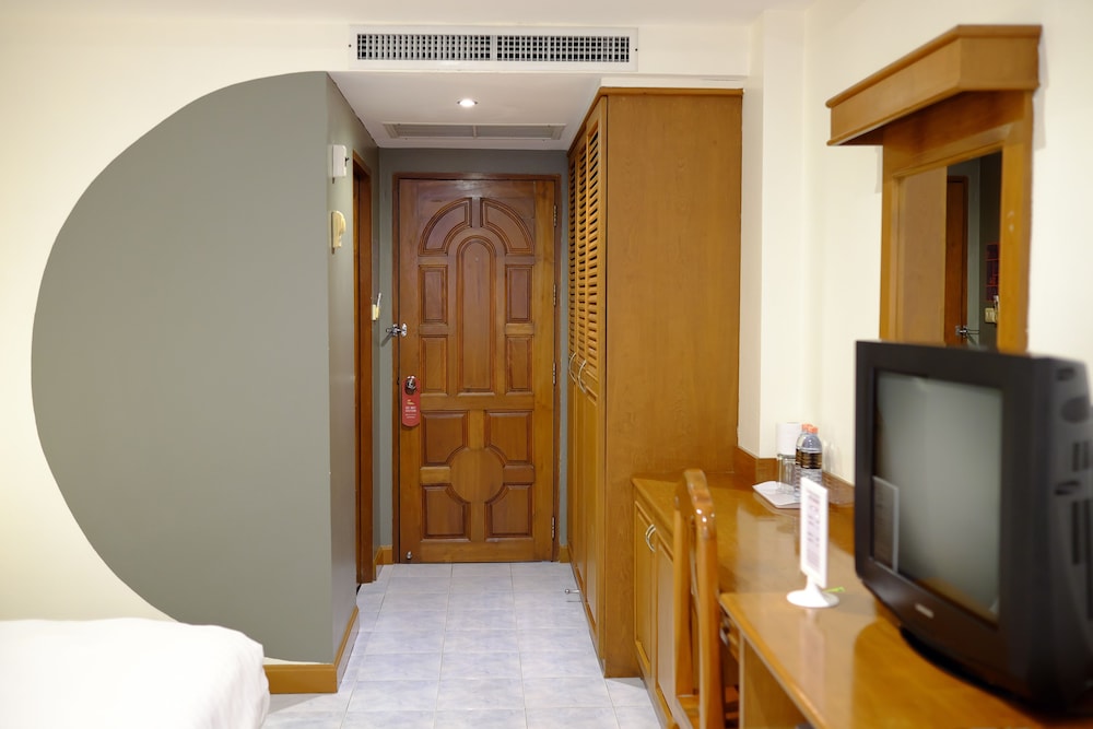 Pj Inn Pattaya 22/43