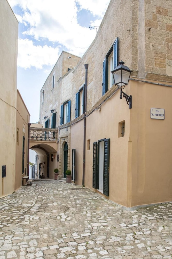 Palazzo De Mori 35/50
