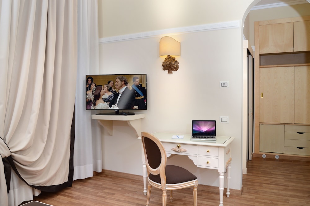 Grand Hotel Vittoria 47/71