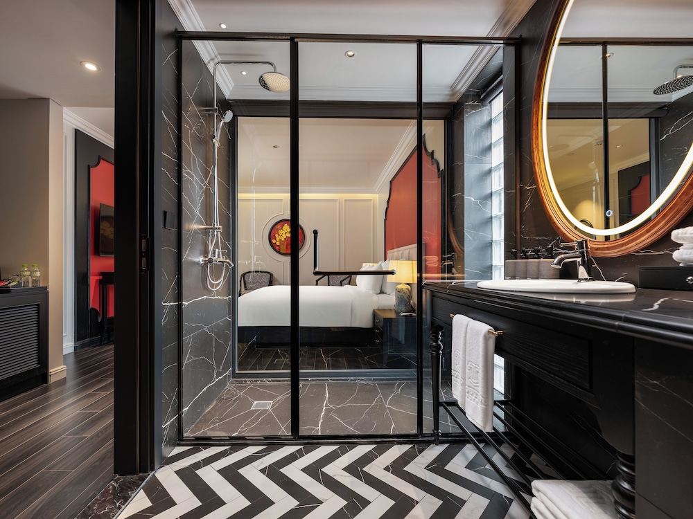 T Boutique Hotel 49/50
