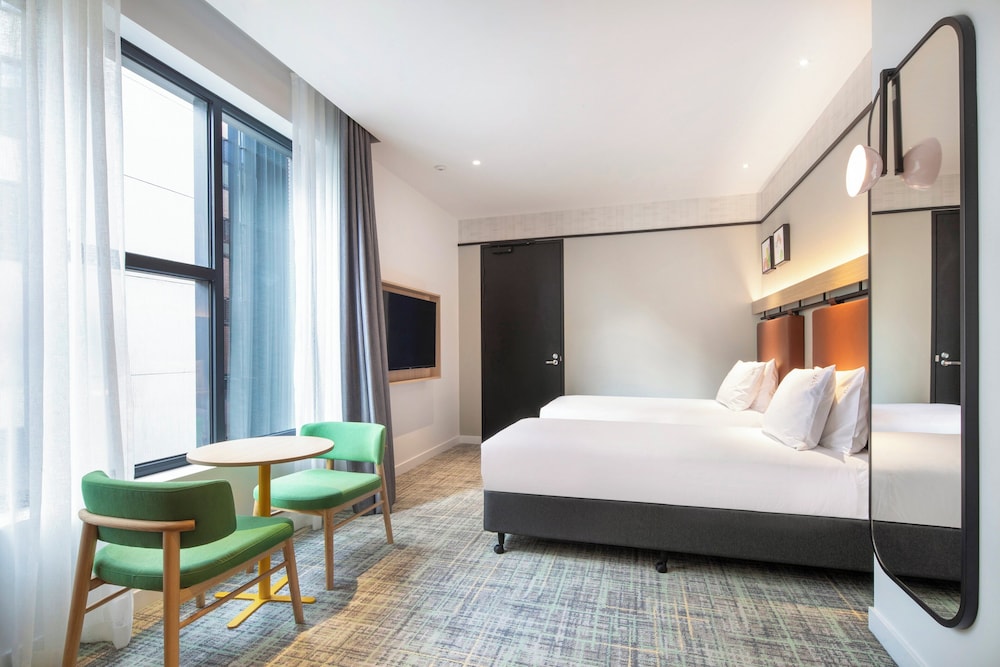 Holiday Inn Melbourne Bourke Street Mall by IHG 12/48