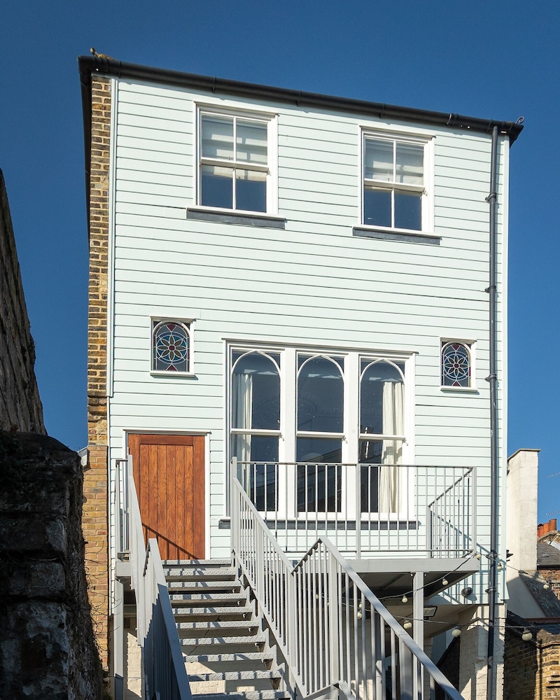 The Falstaff Ramsgate 5/50
