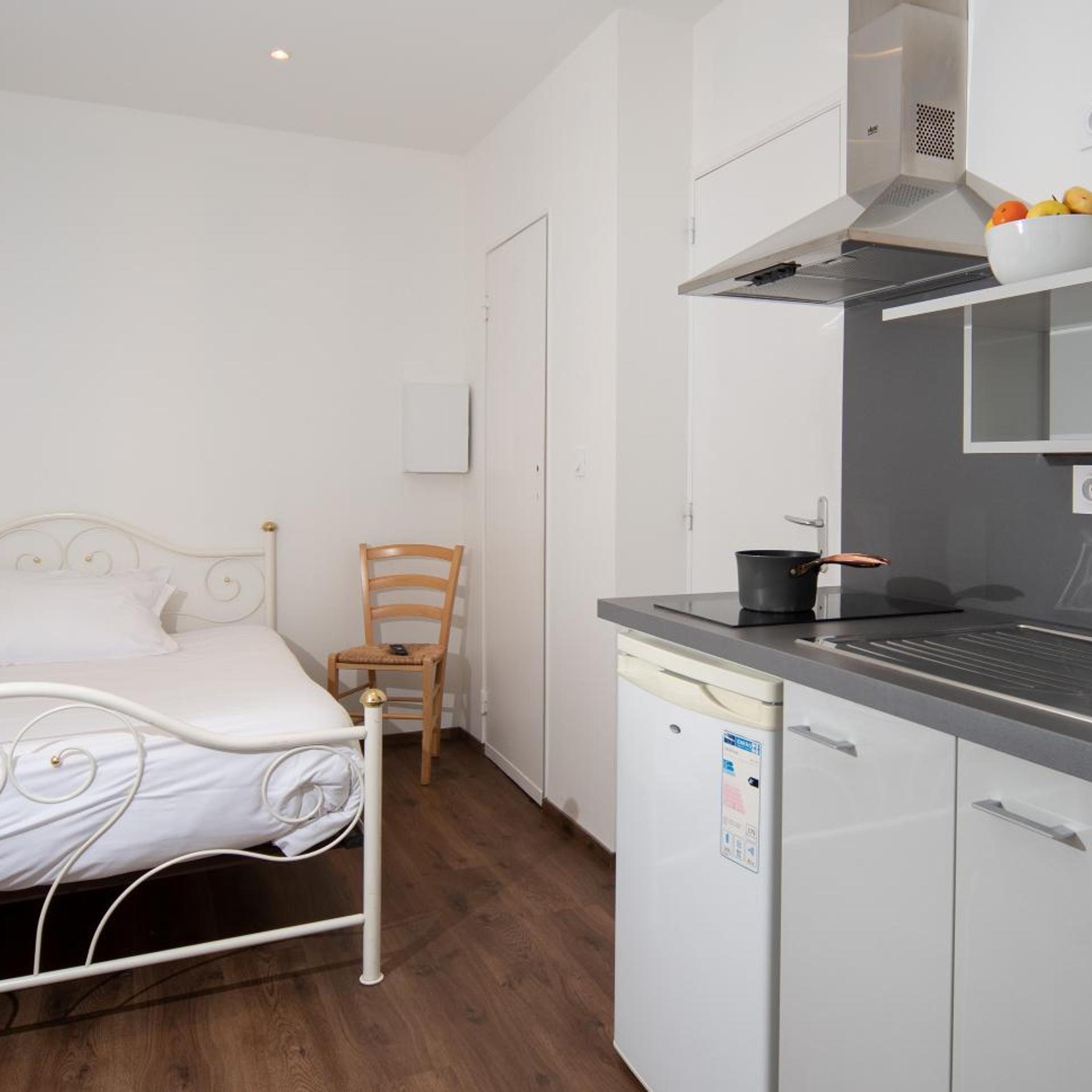 HOTEL LES COUDERCOUS 16/50