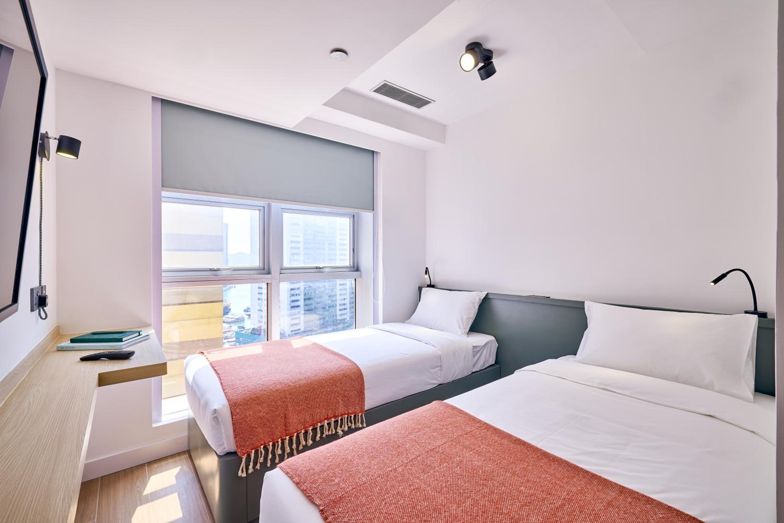 SEMI ROOM, STANDARD, TWIN BEDS, SEA VIEW