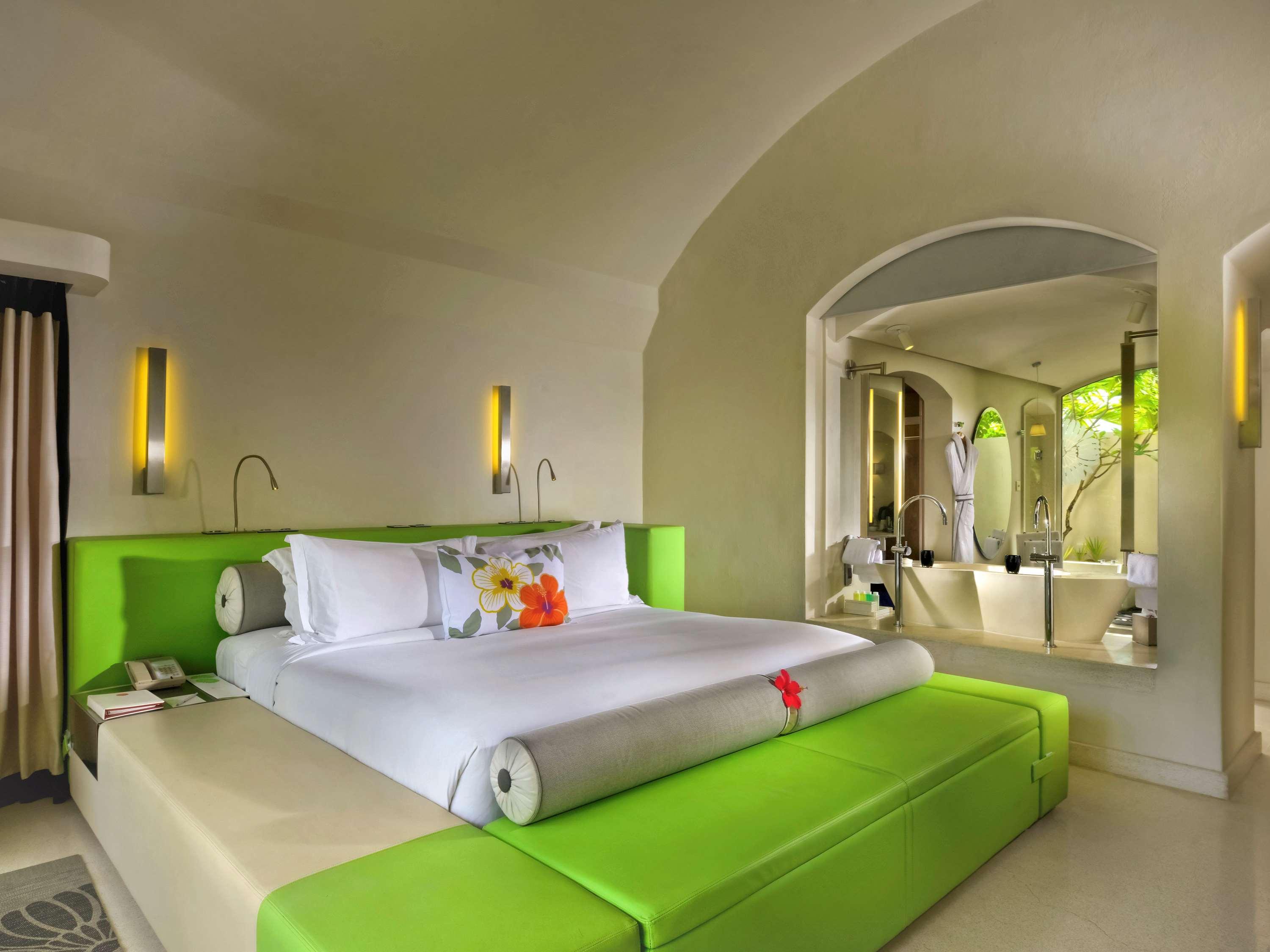 So Suite, Double or Twin Bed, Garden View, Sea View, Private Garden, Terrace