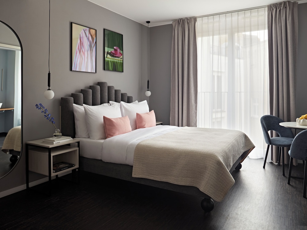 Medium, Studio, Queen Bed, Kitchenette, Numa | Boxer Rooms & Apartments 3/10