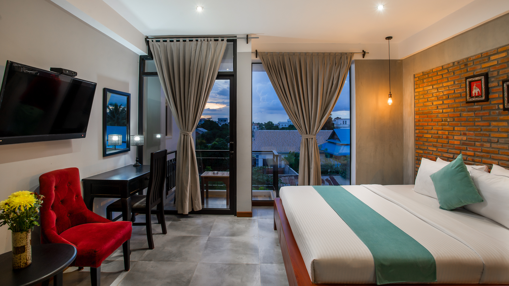 Deluxe, Double Bed, Pool View