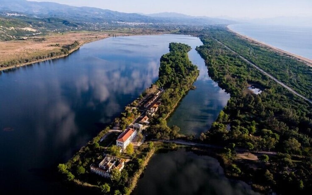 KAIAFAS LAKE HOTEL 61/67