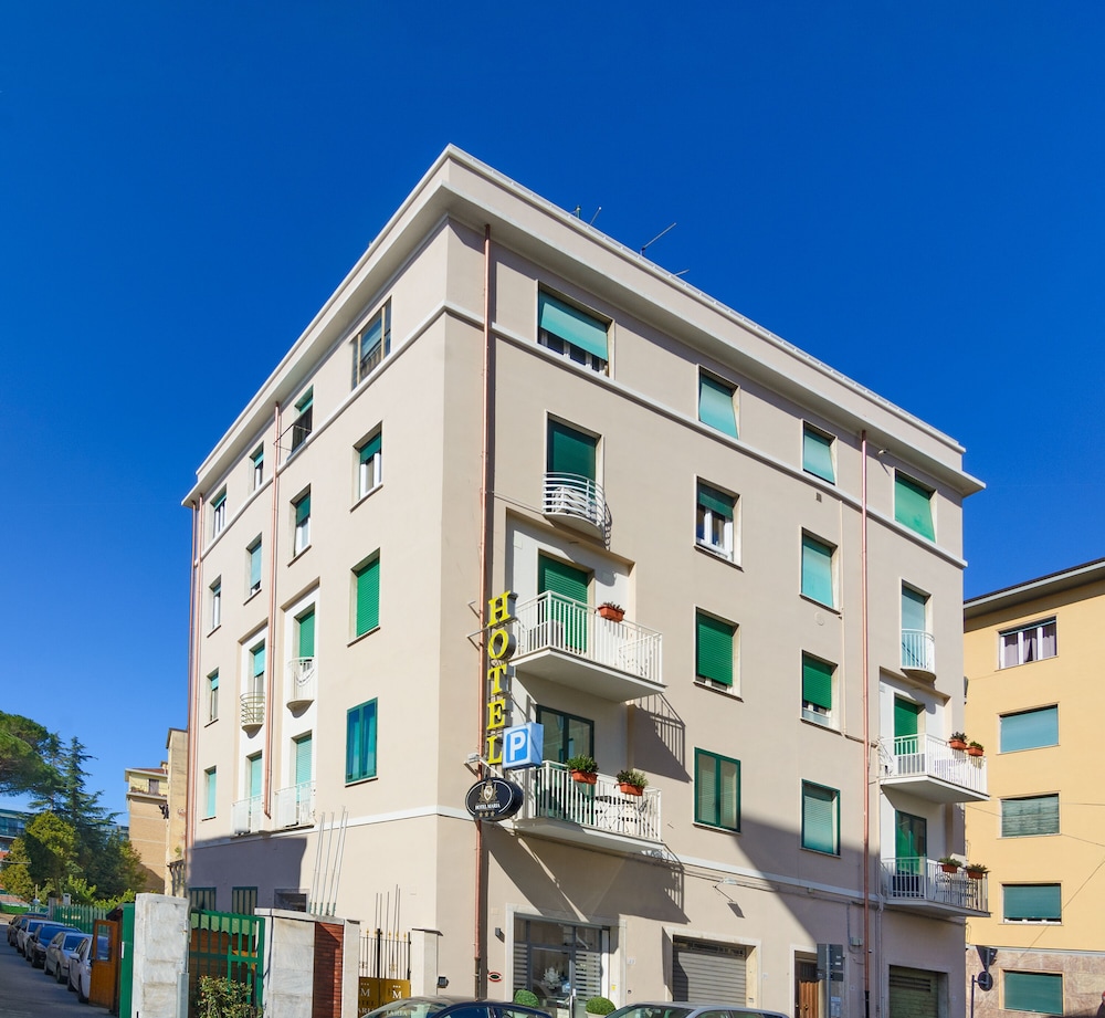 Hotel Maria 1/17