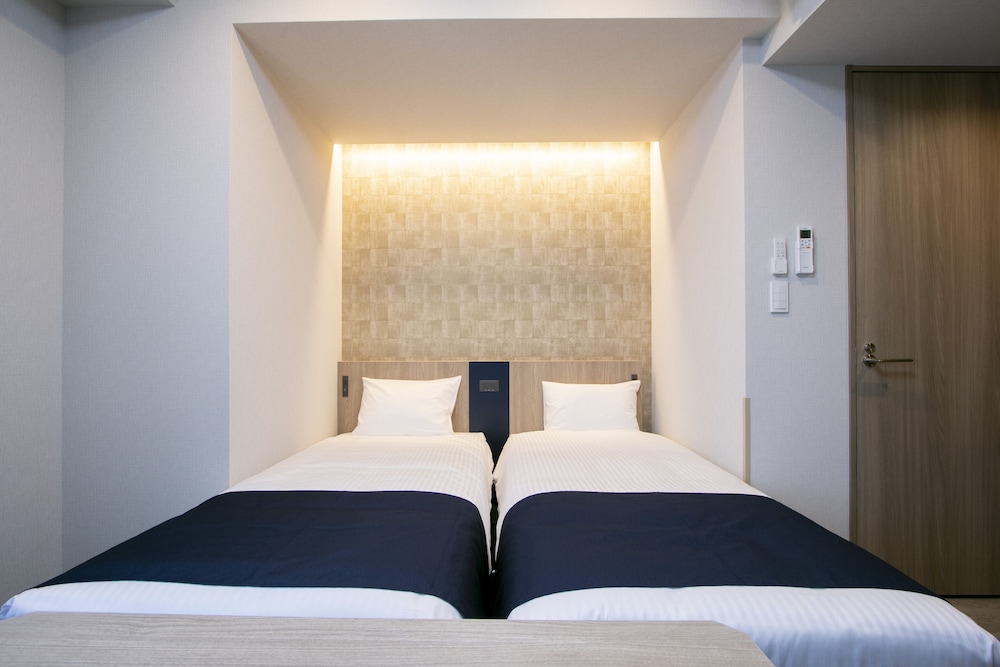 Family, Twin Beds, Murphy Bed, Sofa