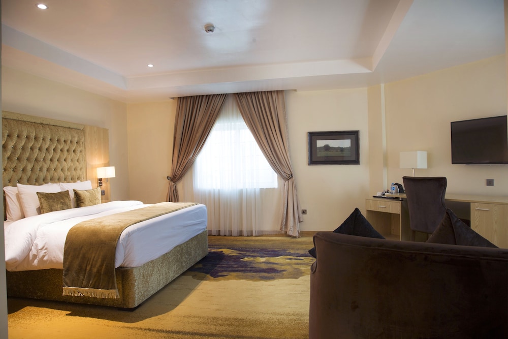 STANDARD, KING BED