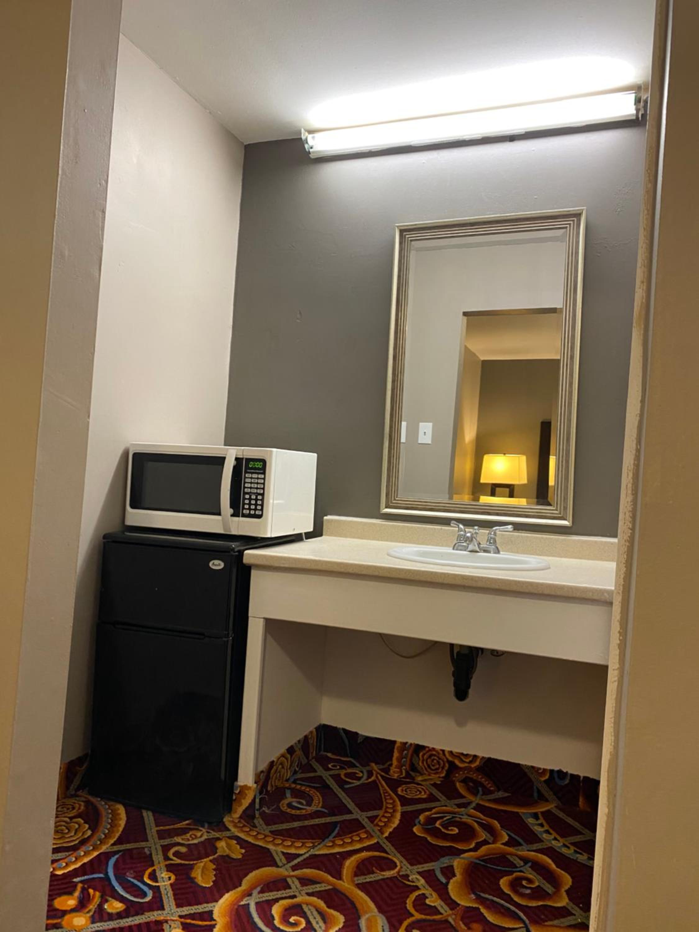 Rodeway Inn Absecon 40/59