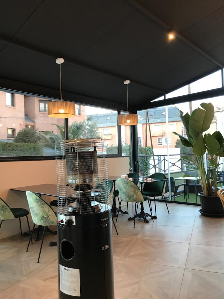 restaurant-cafeteria