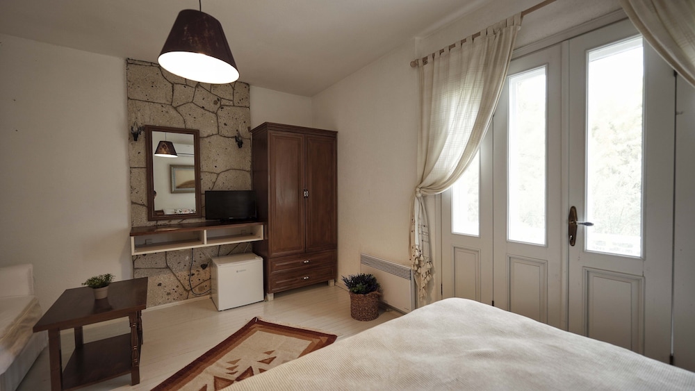 Tash Mekan Alacati Boutique Hotel 14/28
