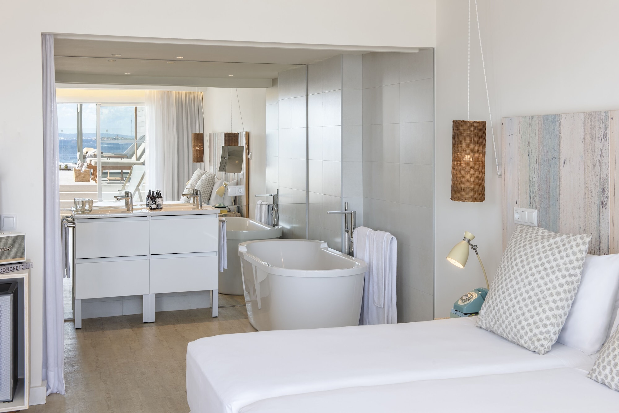 House، Zel Mallorca 3/3