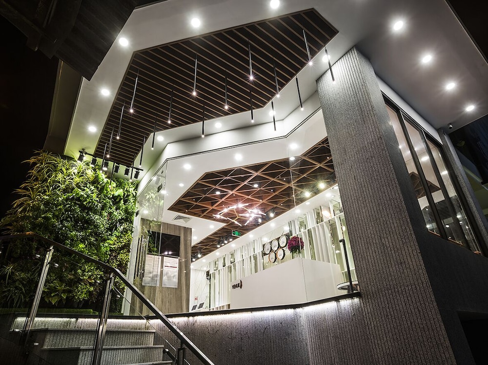Venue Hotel 4/50