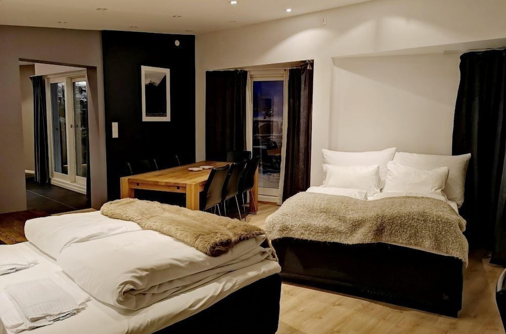 Studio, 1 Single and 2 Double Beds